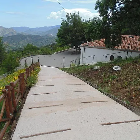 I Frassini فندق مبيت وإفطار