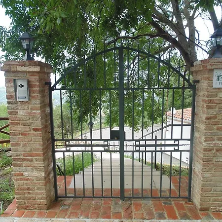 I Frassini فندق مبيت وإفطار كاستلبونو