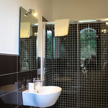 فندق مبيت وإفطار I Frassini كاستلبونو